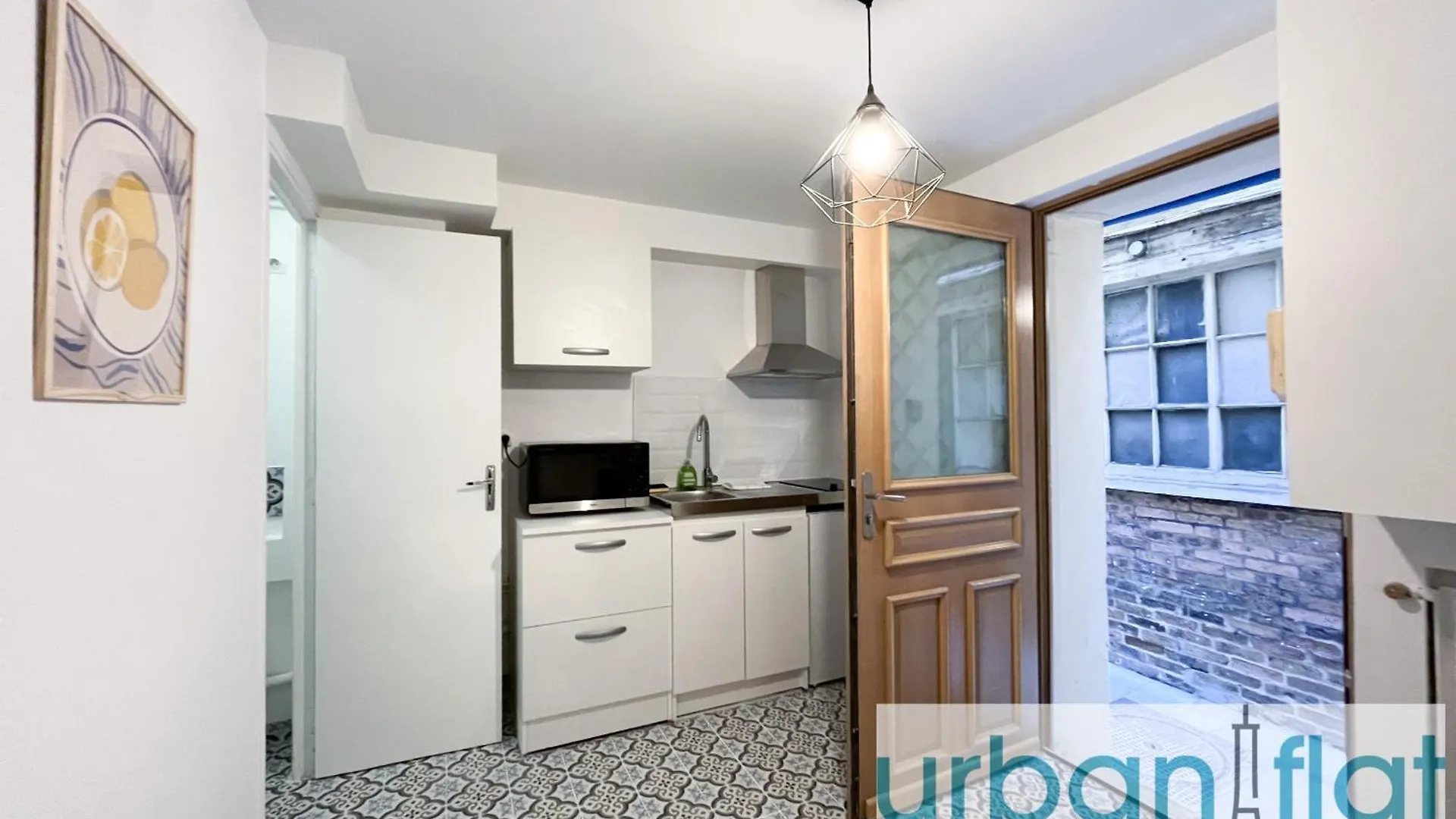 195 - Saint Denis Triplex Apartment Paris