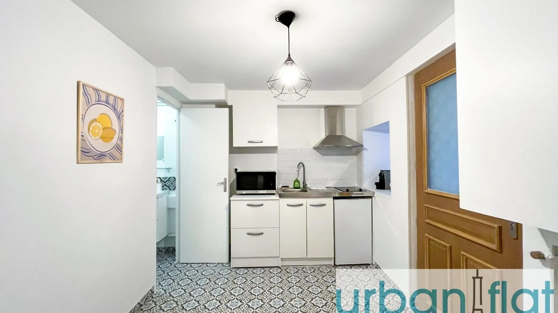 195 - Saint Denis Triplex Apartment Paris